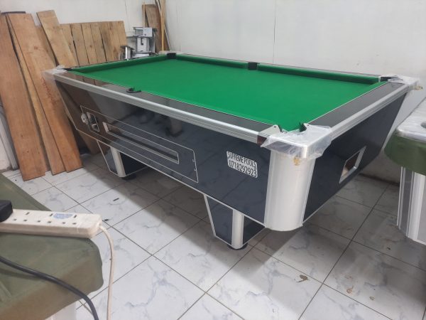 Wide Jointers Pool Table – Formica Exterior & Aluminum Trimming