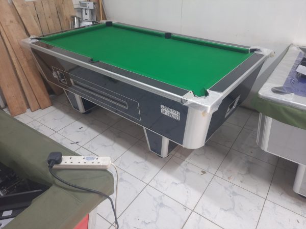 Wide Jointers Pool Table – Formica Exterior & Aluminum Trimming - Image 2