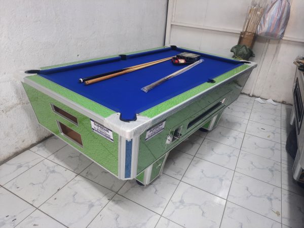 Double Jointers Pool Table – Formica Exterior & Aluminum Trim